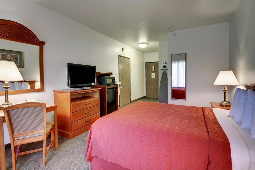Quality Inn Junction City Near Fort Riley Exteriér fotografie
