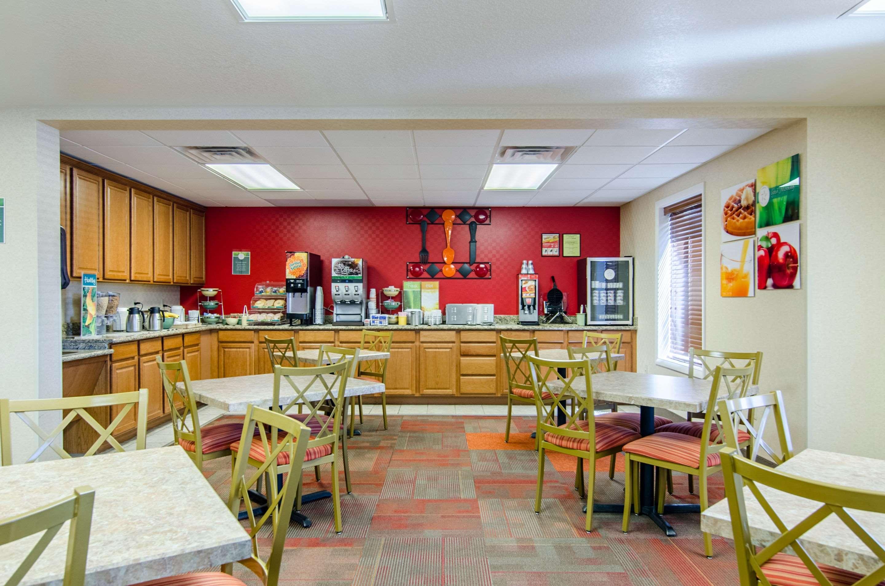 Quality Inn Junction City Near Fort Riley Exteriér fotografie