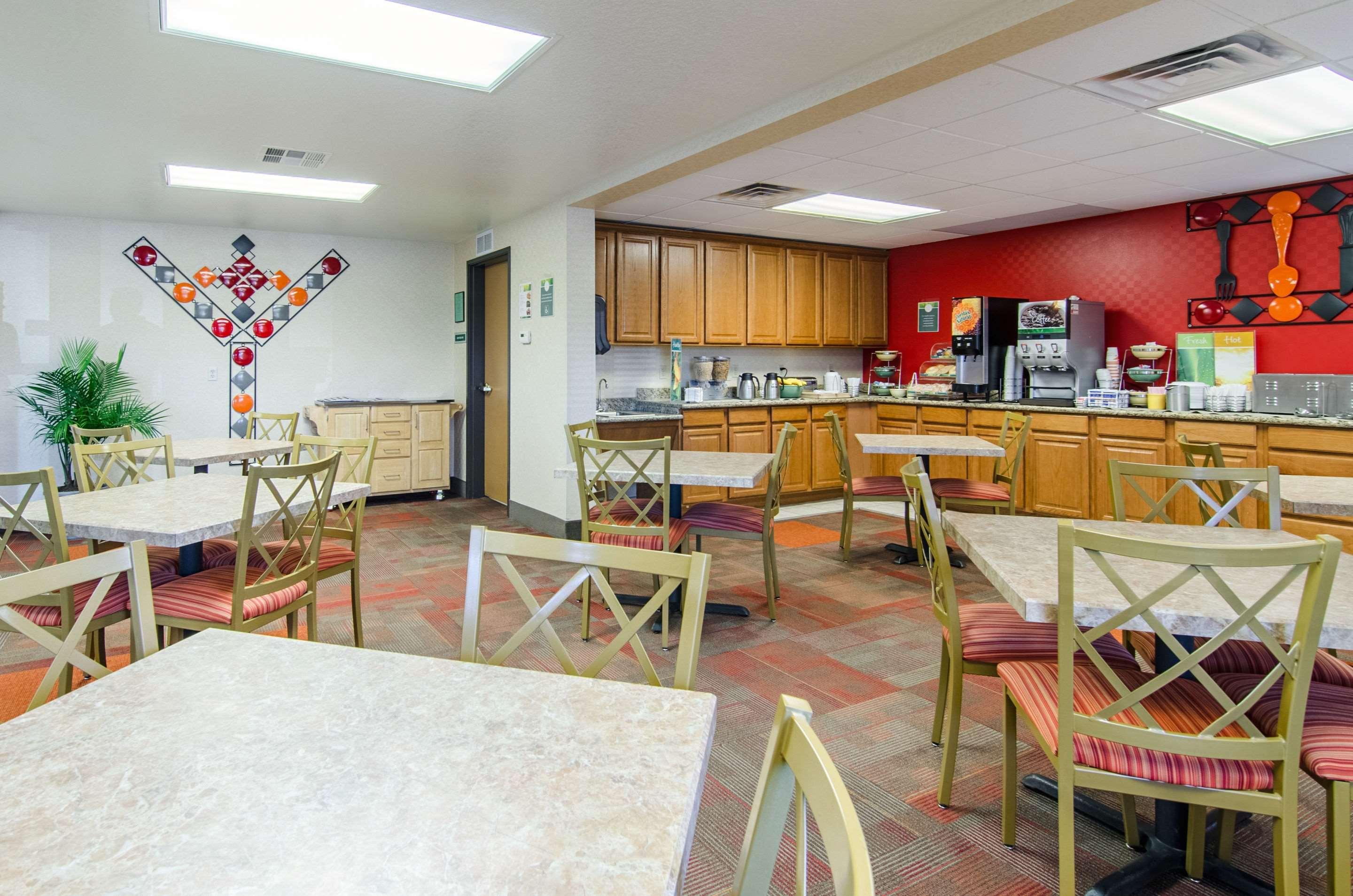 Quality Inn Junction City Near Fort Riley Exteriér fotografie