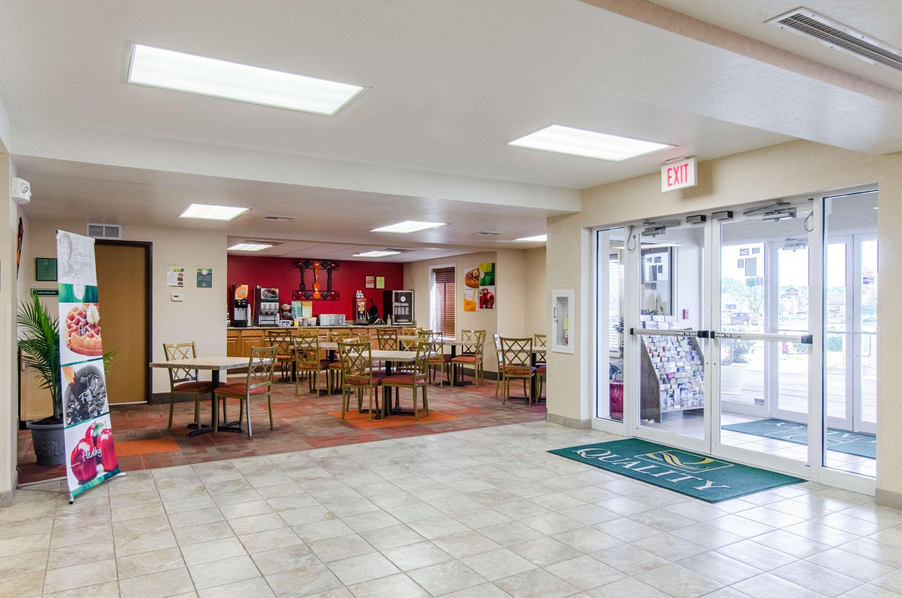 Quality Inn Junction City Near Fort Riley Exteriér fotografie