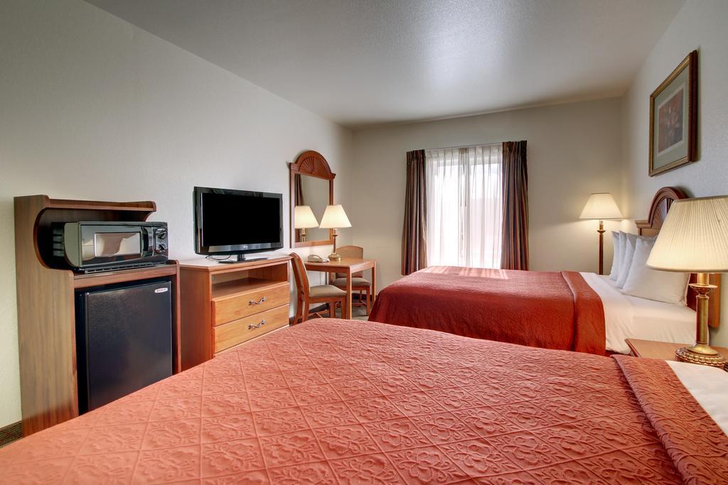 Quality Inn Junction City Near Fort Riley Exteriér fotografie
